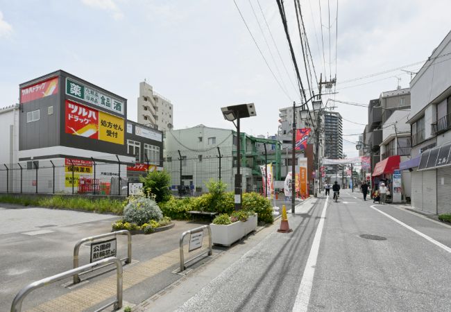 戸越駅からのルート(左手にツルハドラッグ様の建物)