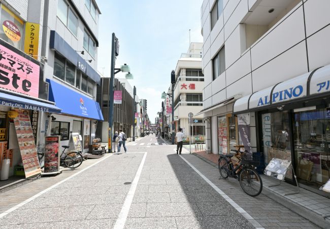 戸越銀座駅からのルート(ゆうしん接骨院様を右)